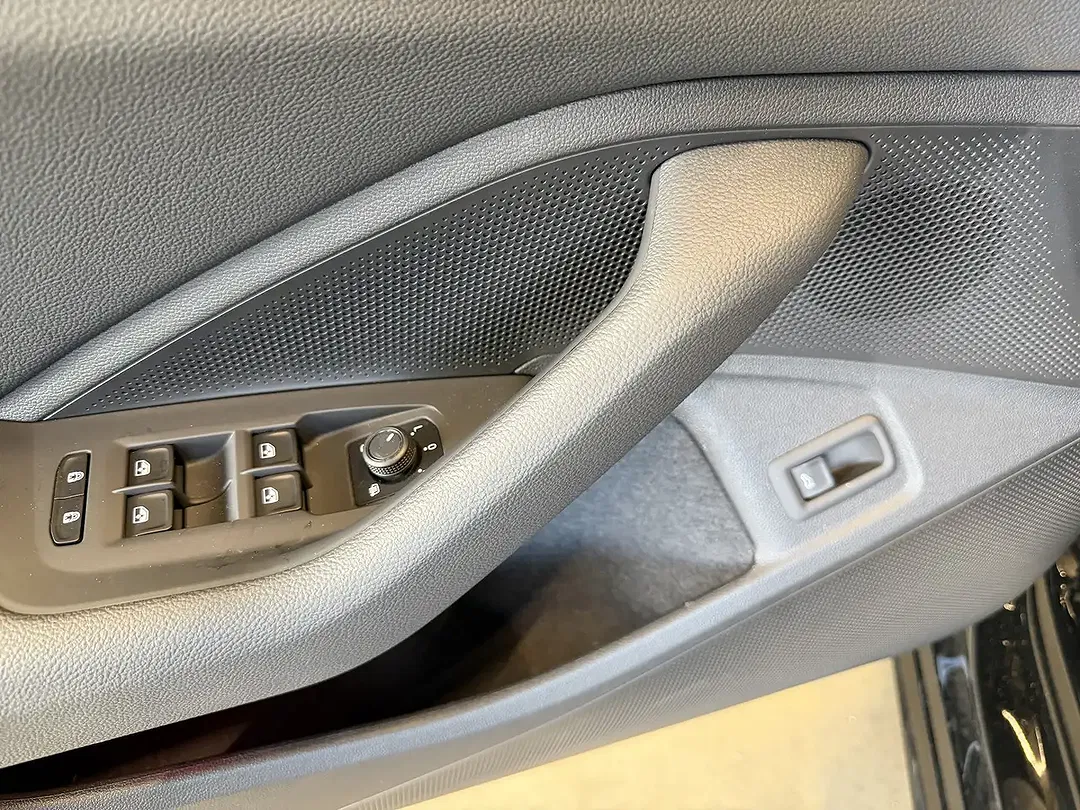 Skoda Superb 2.0 TSI Combi Sportline - Thumbnail 9