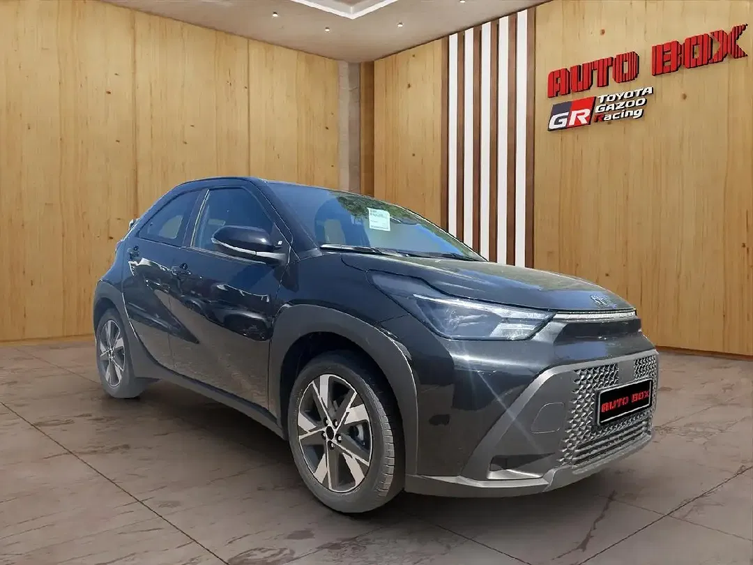 Toyota Aygo Hybrid Active - Thumbnail 3