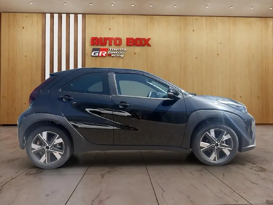 Toyota Aygo Hybrid Active - Thumbnail 4