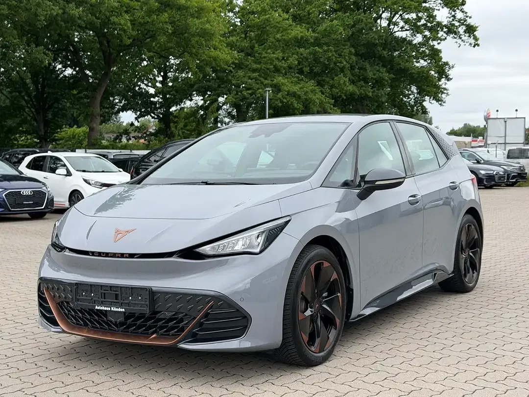 CUPRA Born - Thumbnail 1