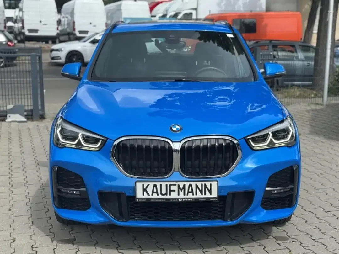 BMW X1 xDrive M Sport - Thumbnail 2