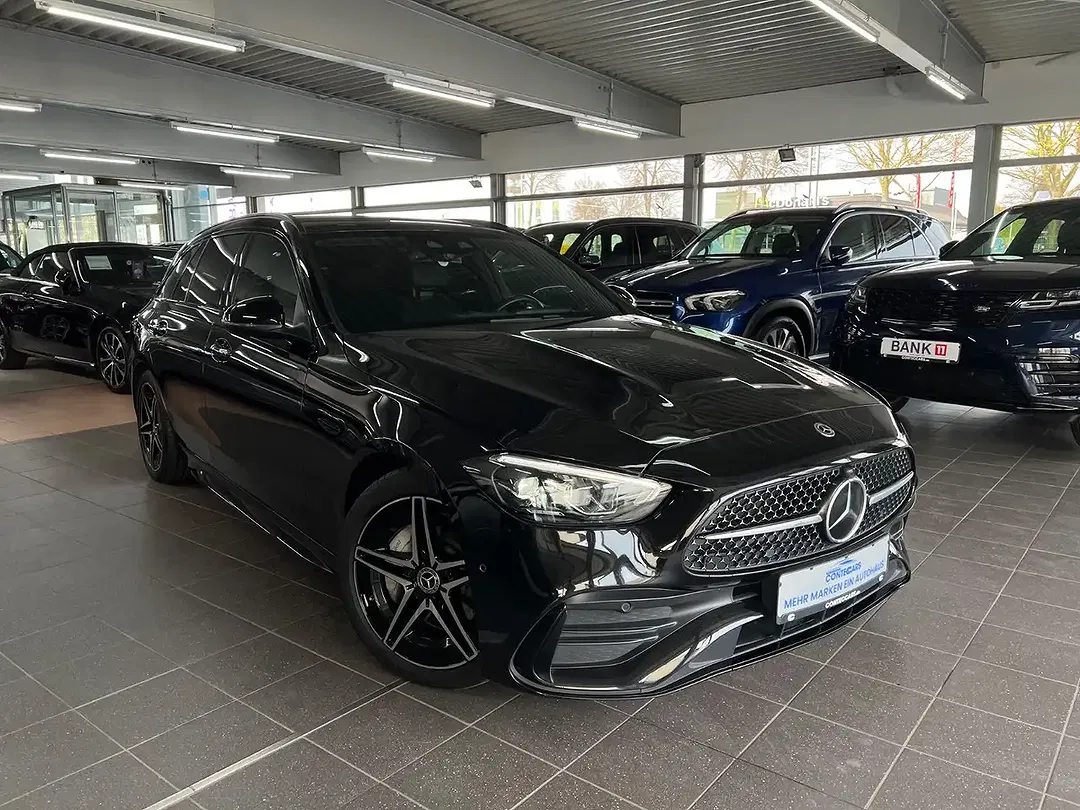 Mercedes-Benz C 220 4MATIC AMG Line - Thumbnail 1
