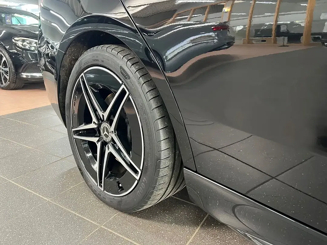 Mercedes-Benz C 220 4MATIC AMG Line - Thumbnail 12