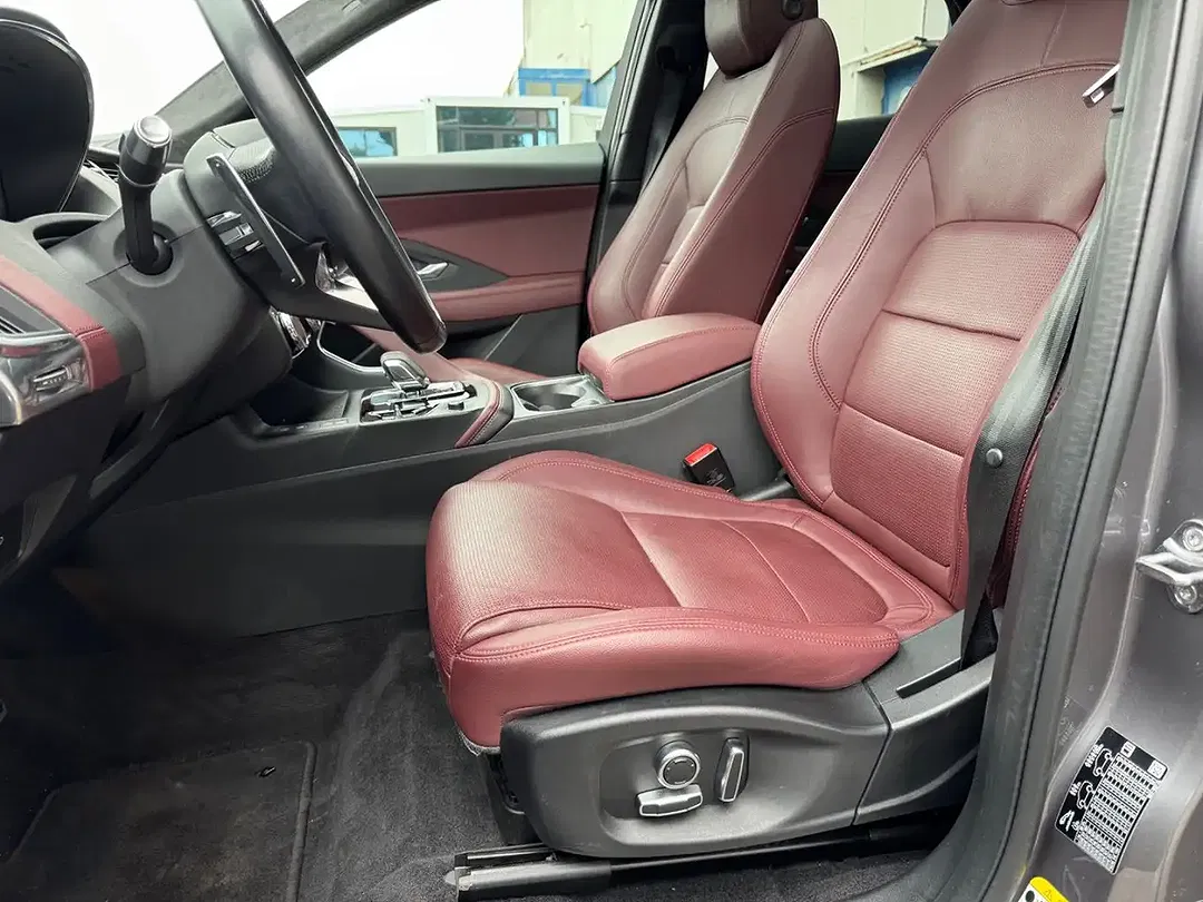 Jaguar E-Pace P300e 4x4 R-Dynamic Black - Thumbnail 11