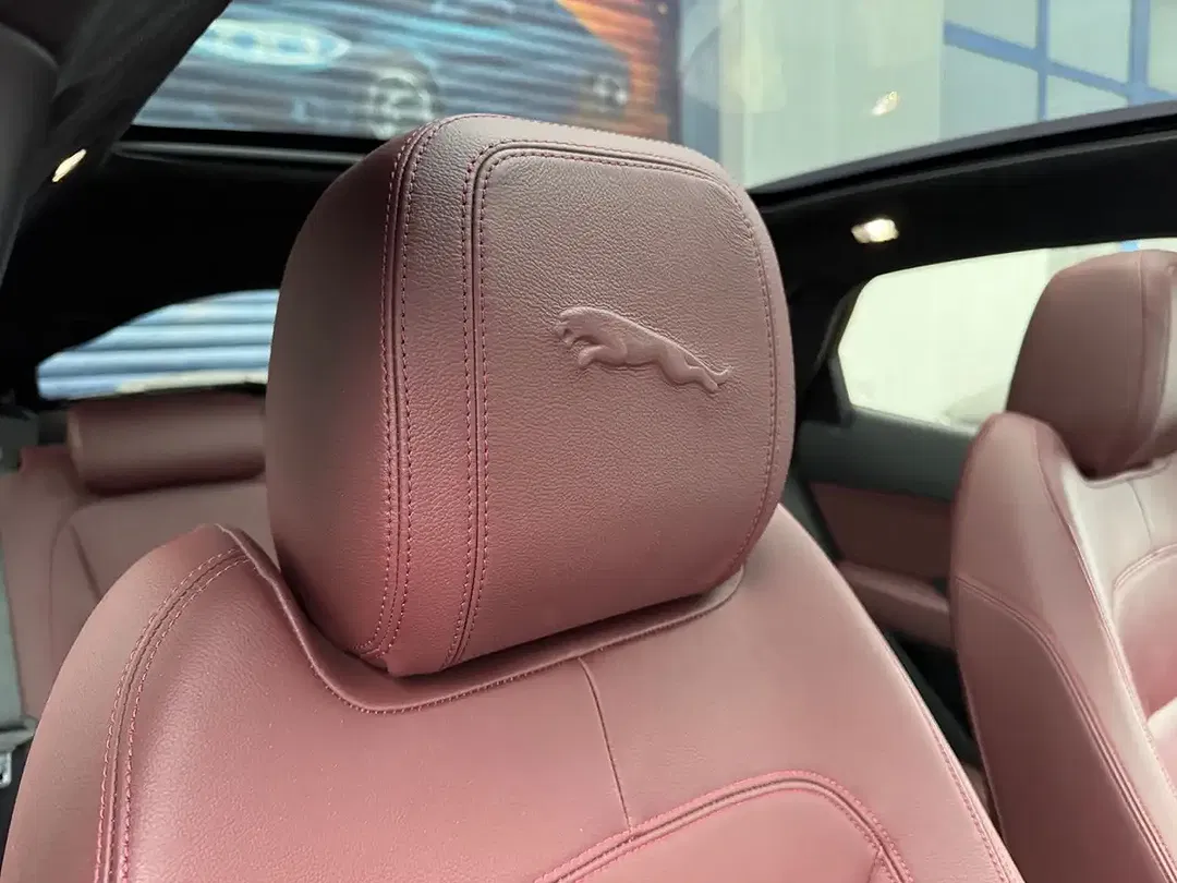 Jaguar E-Pace P300e 4x4 R-Dynamic Black - foto 15