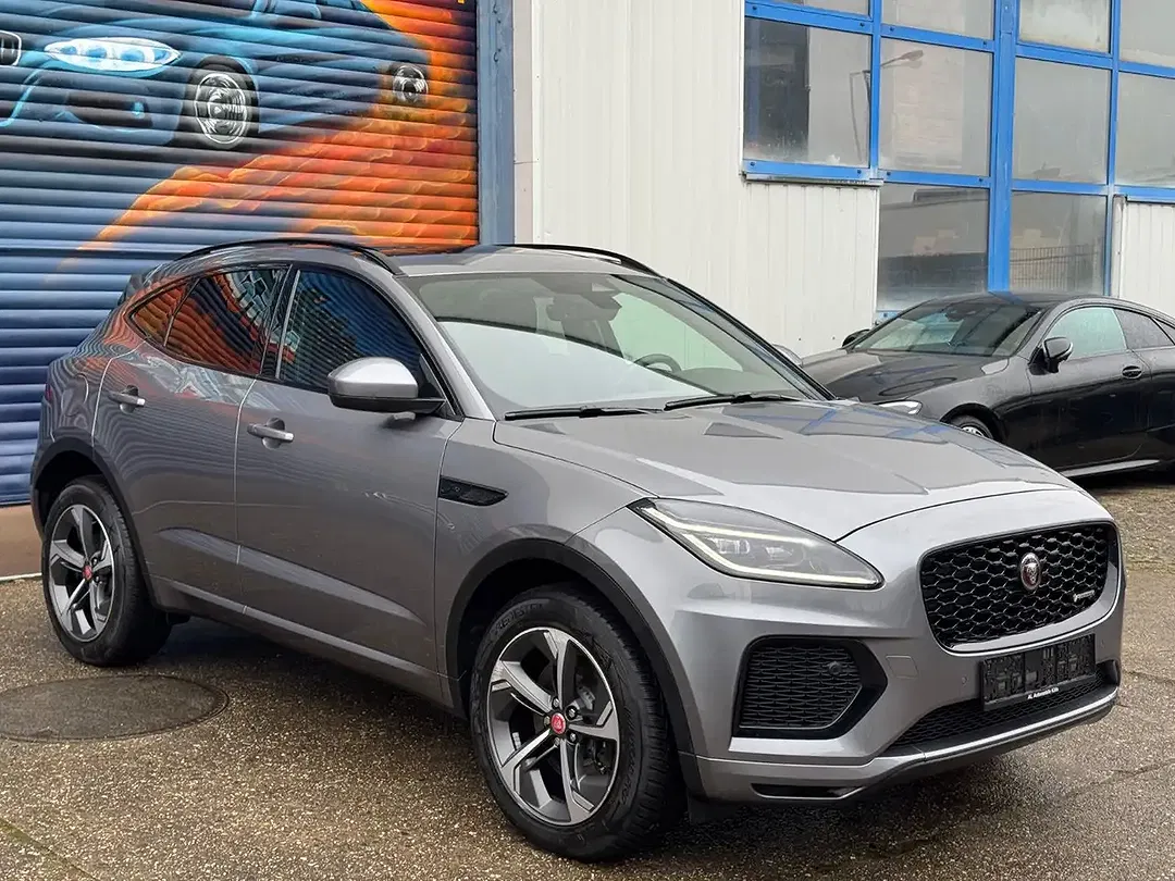 Jaguar E-Pace P300e 4x4 R-Dynamic Black - Thumbnail 3