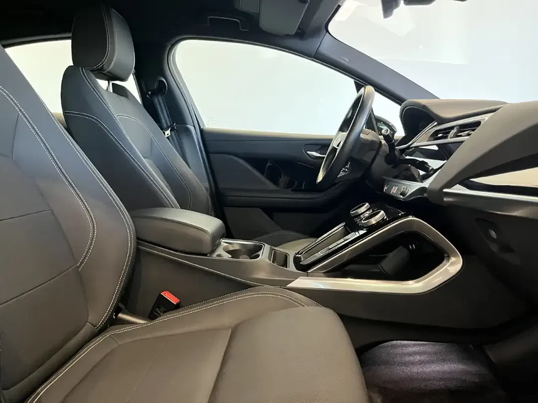 Jaguar I-Pace EV400 S - Thumbnail 3