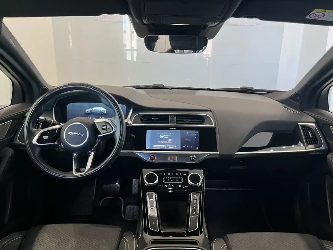 Jaguar I-Pace EV400 S - Thumbnail 4