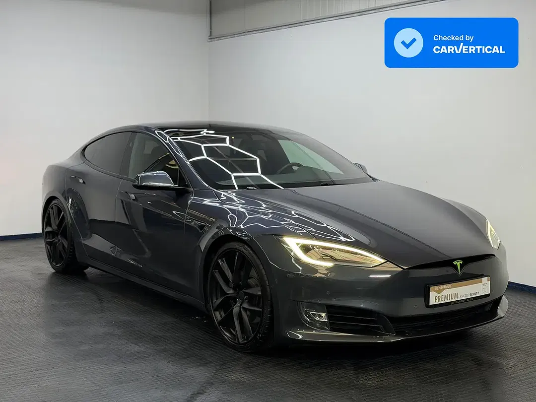 Tesla Model S - foto 1