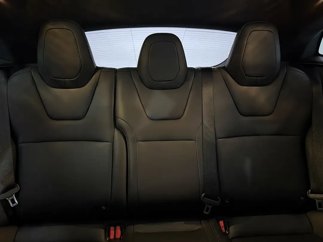 Tesla Model S - Thumbnail 19