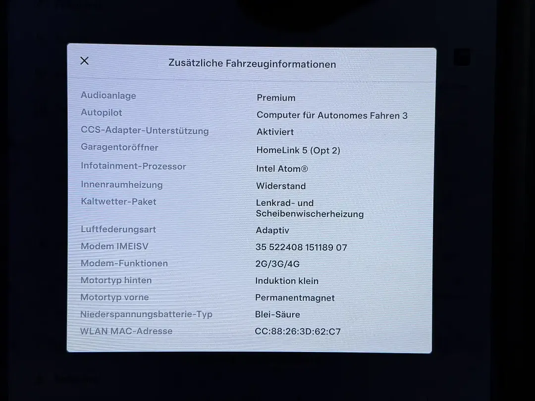 Tesla Model S - Thumbnail 26