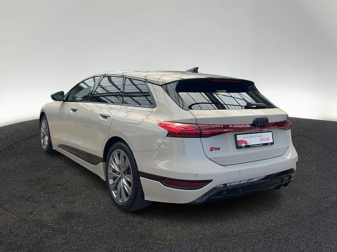 Audi S6 e-tron - Thumbnail 3