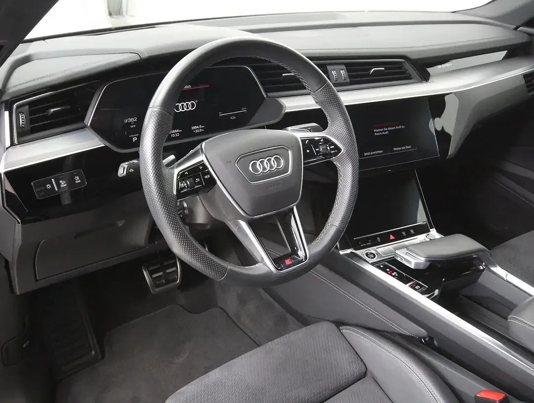 Audi Q8 55 e-tron quattro S line - Thumbnail 11