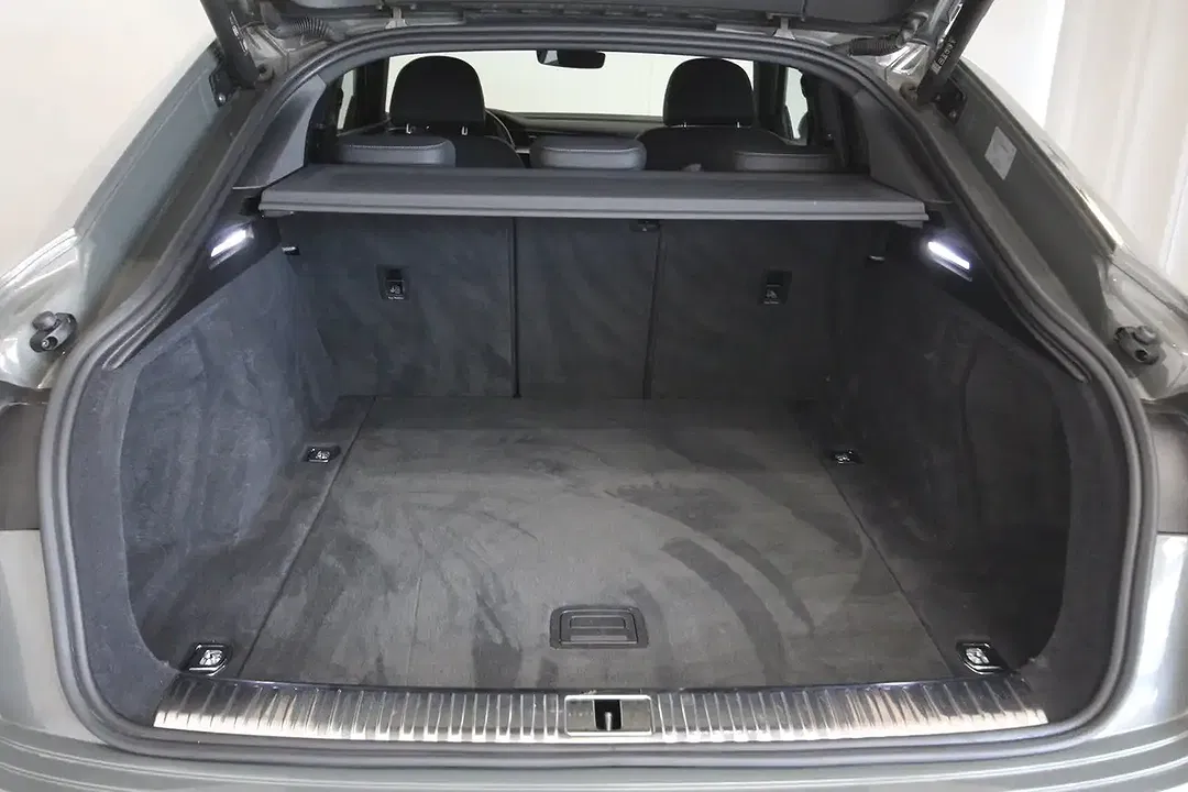 Audi Q8 55 e-tron quattro S line - Thumbnail 14