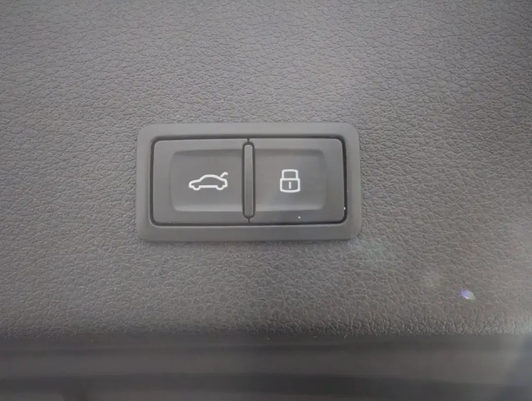 Audi Q8 55 e-tron quattro S line - foto 15