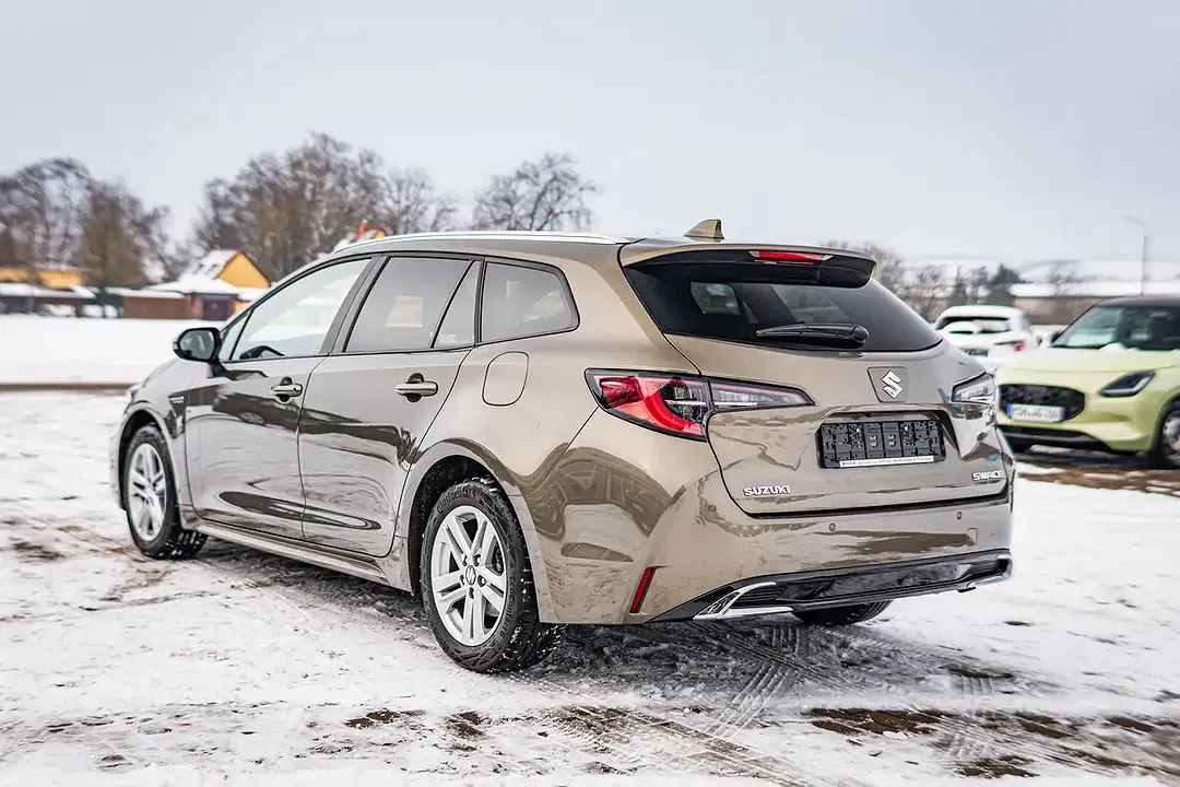 Suzuki Swace Hybrid 1.8 CVT Comfort+ - Thumbnail 4