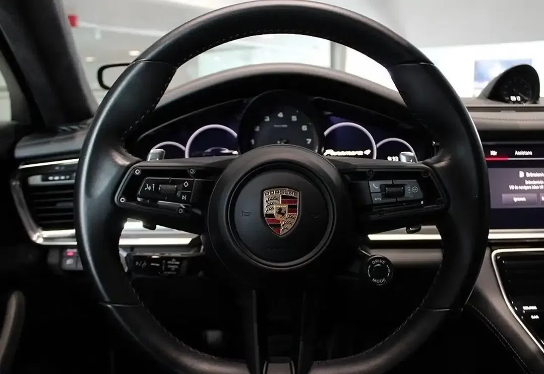 Porsche Panamera E-Hybrid 4 Sport Chrono Edition - Thumbnail 8
