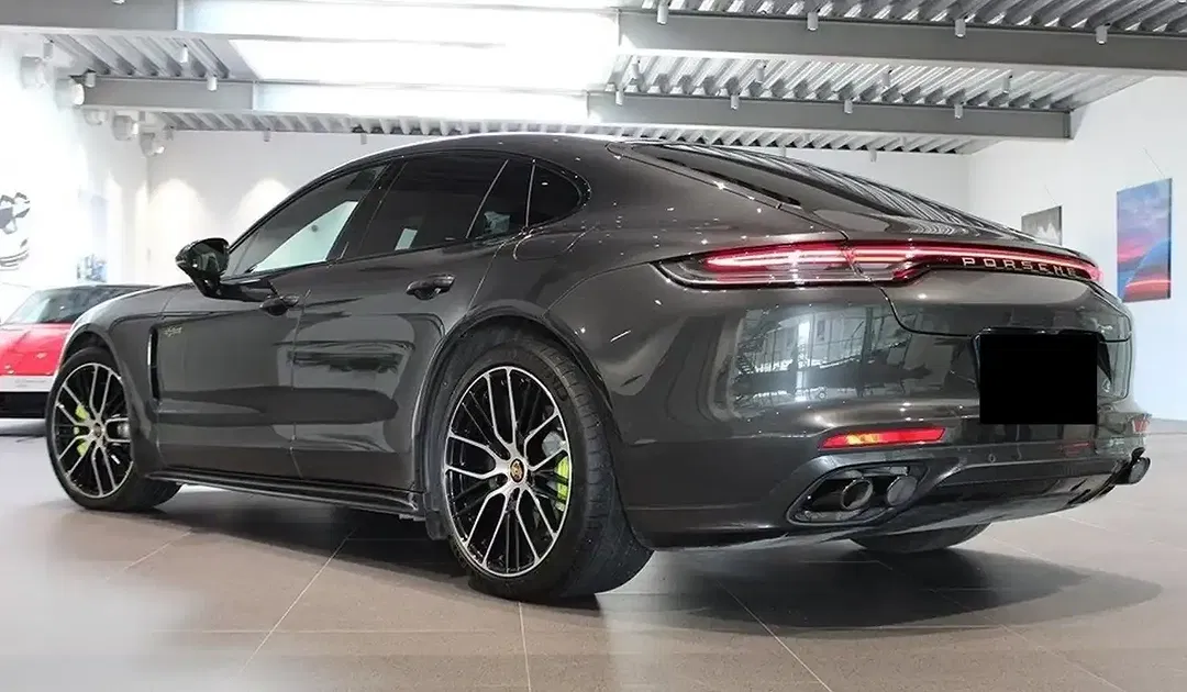 Porsche Panamera E-Hybrid 4 Sport Chrono Edition - foto 2