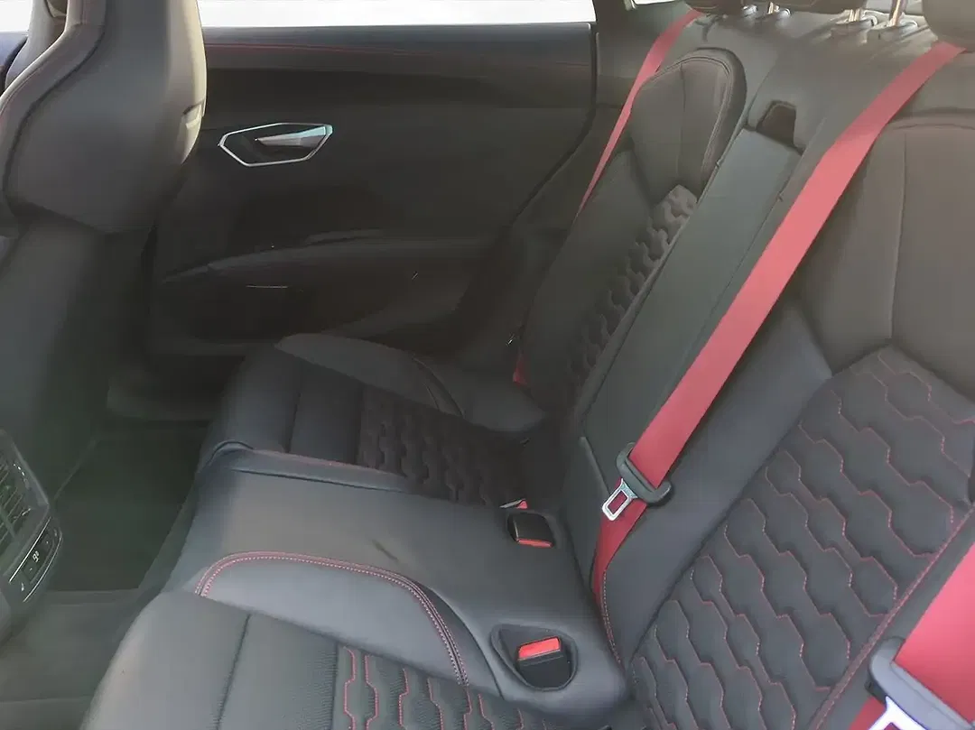 Audi RS e-tron GT quattro - Thumbnail 3