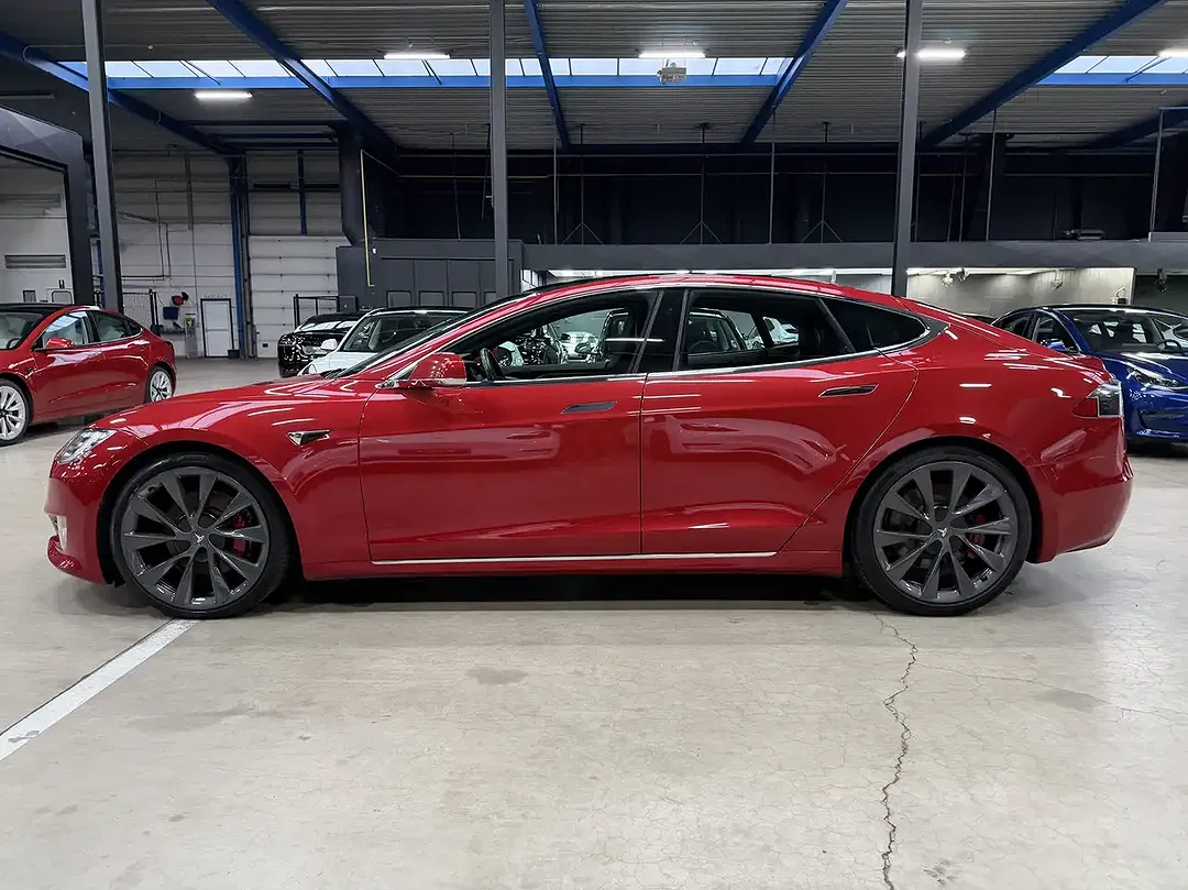 Tesla Model S Long Range Raven Active - Thumbnail 9