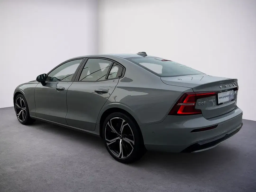 Volvo S60 B5 MHEV AUT AWD Ultimate Dark - Thumbnail 5