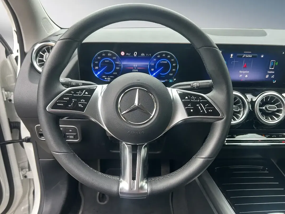 Mercedes-Benz EQA 250 - Thumbnail 10