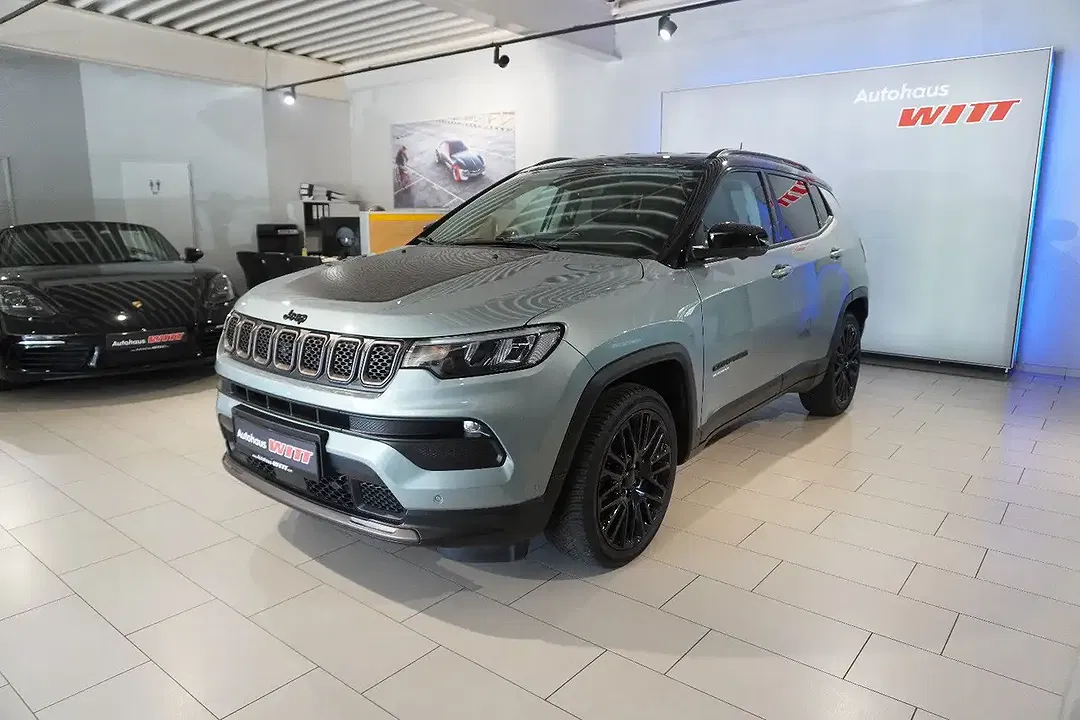 Jeep Compass 4x4 Upland - Thumbnail 3