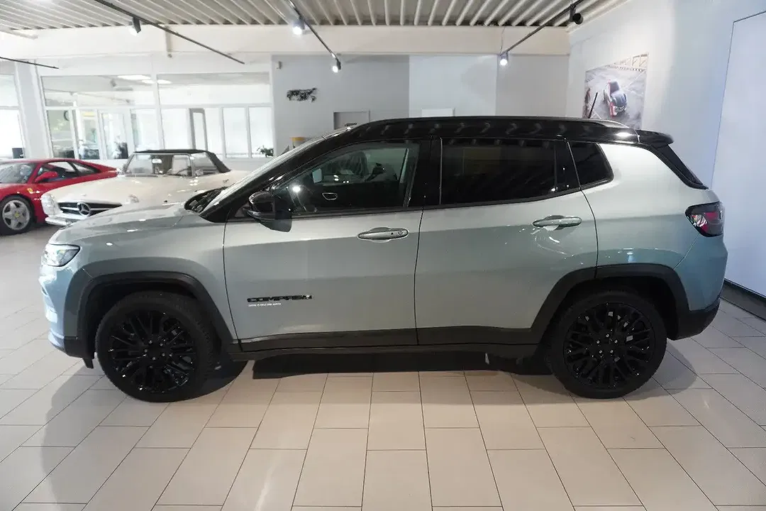 Jeep Compass 4x4 Upland - Thumbnail 4