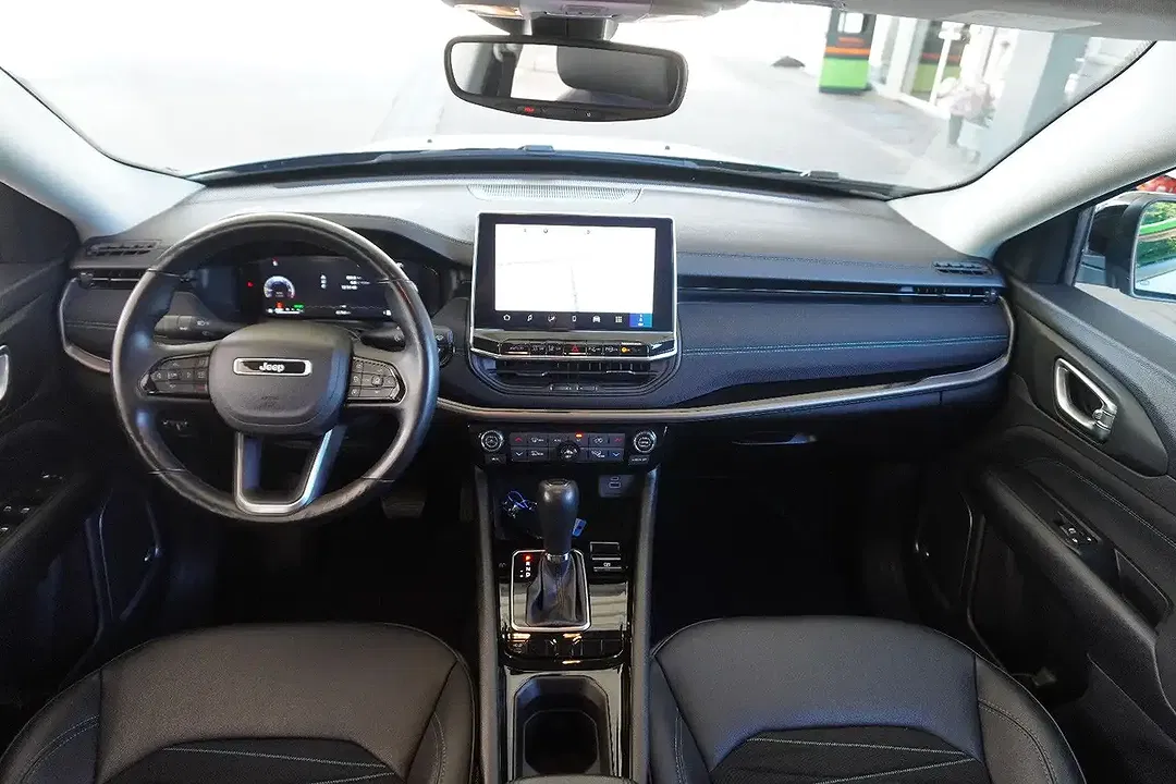 Jeep Compass 4x4 Upland - Thumbnail 9