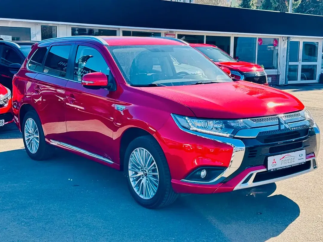 Mitsubishi Outlander PHEV - Thumbnail 10