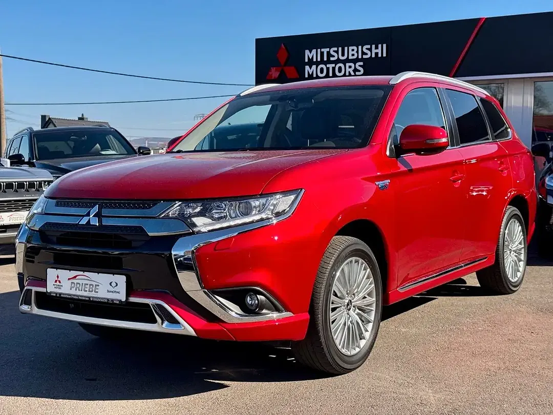 Mitsubishi Outlander PHEV - Thumbnail 4