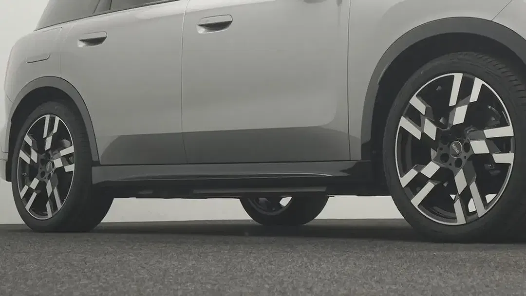 MINI Countryman SE All4 JCW Trim - Thumbnail 15