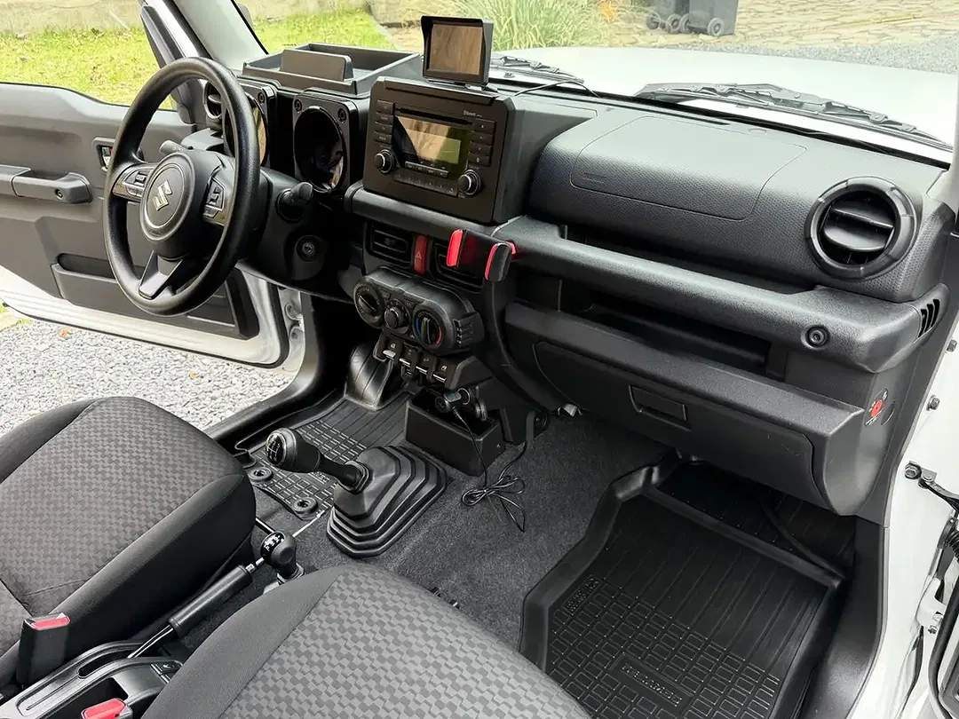 Suzuki Jimny AllGrip Comfort - Thumbnail 15