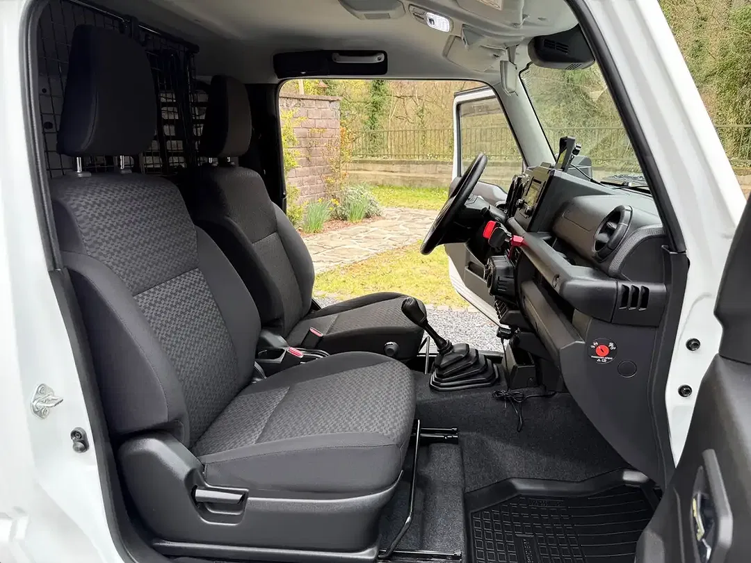 Suzuki Jimny AllGrip Comfort - Thumbnail 19