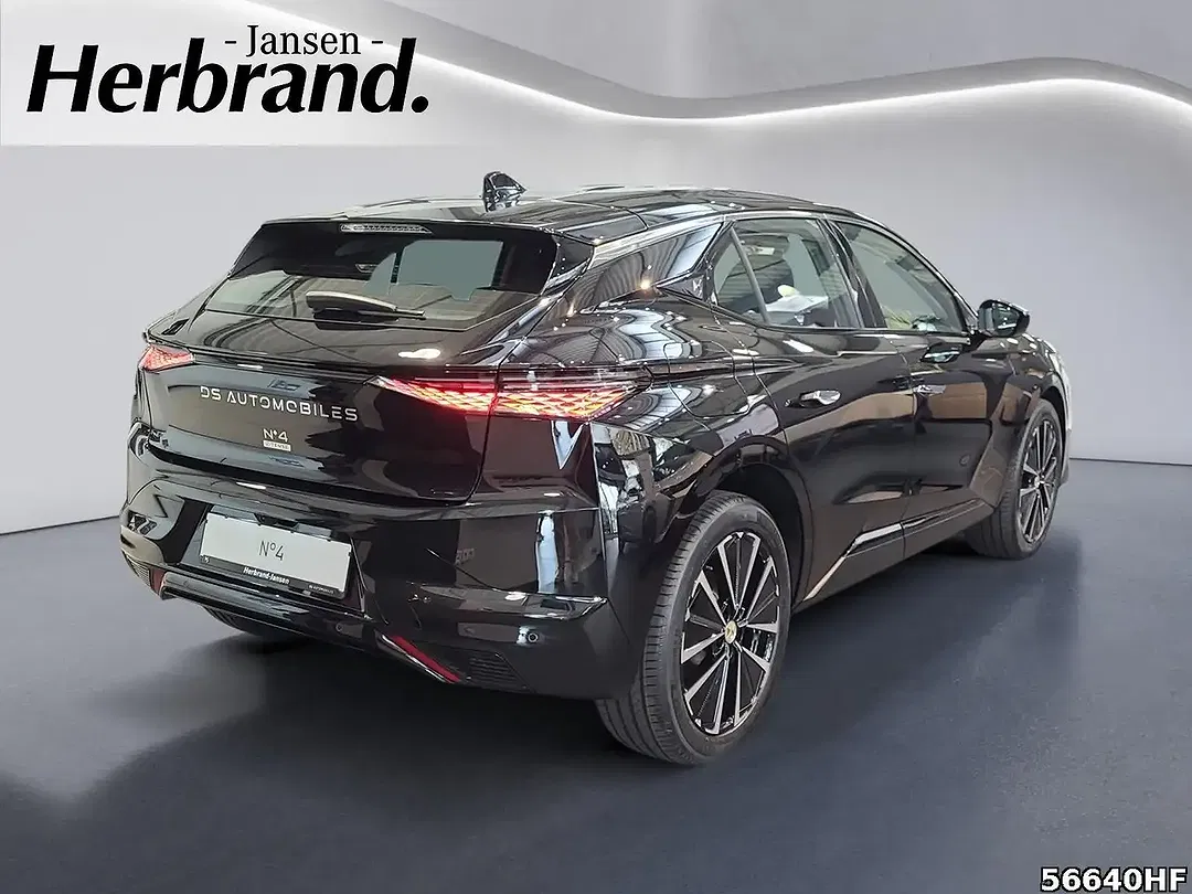 DS Automobiles DS 4 - Thumbnail 3