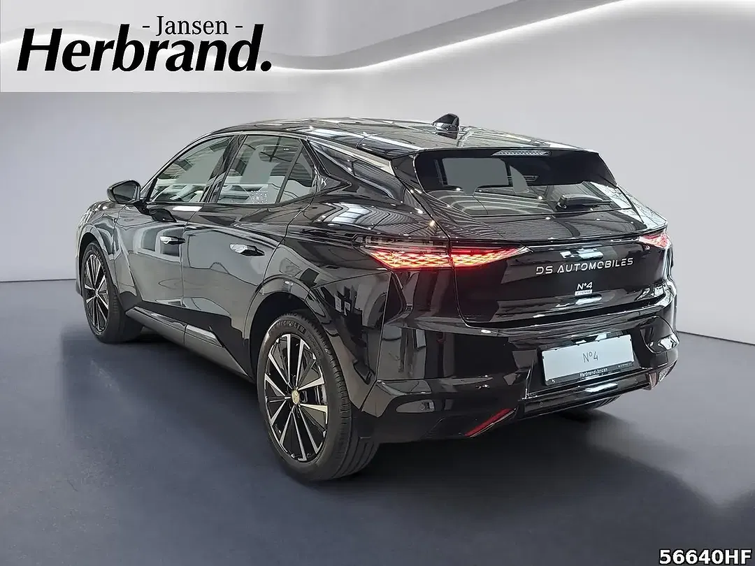 DS Automobiles DS 4 - Thumbnail 4