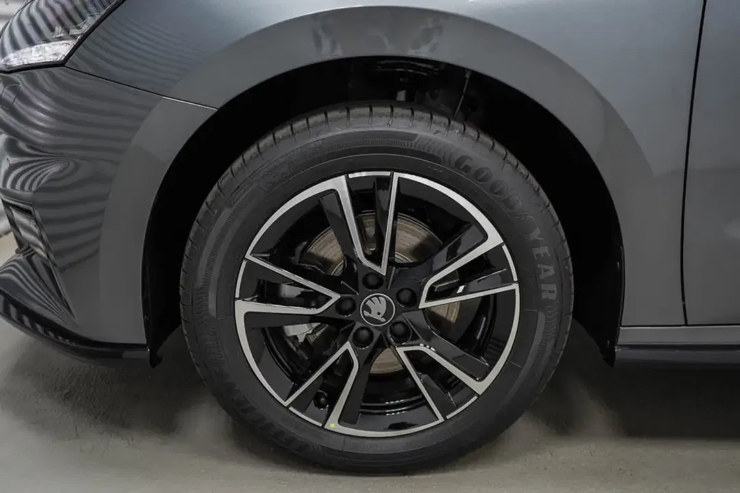 Skoda Fabia 1.0 TSI DSG Monte Carlo - Thumbnail 5
