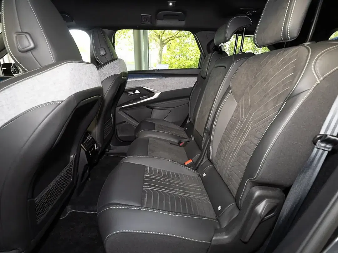 Peugeot 5008 145 e-DSC6 Hybrid GT - Thumbnail 7