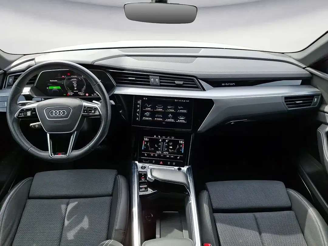Audi e-tron 55 quattro S line - Thumbnail 11