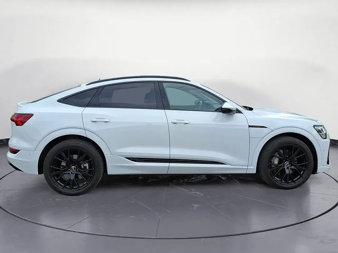 Audi e-tron 55 quattro S line - Thumbnail 5