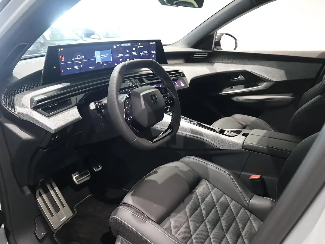 Peugeot 3008 e-DSC6 Hybrid GT - Thumbnail 11