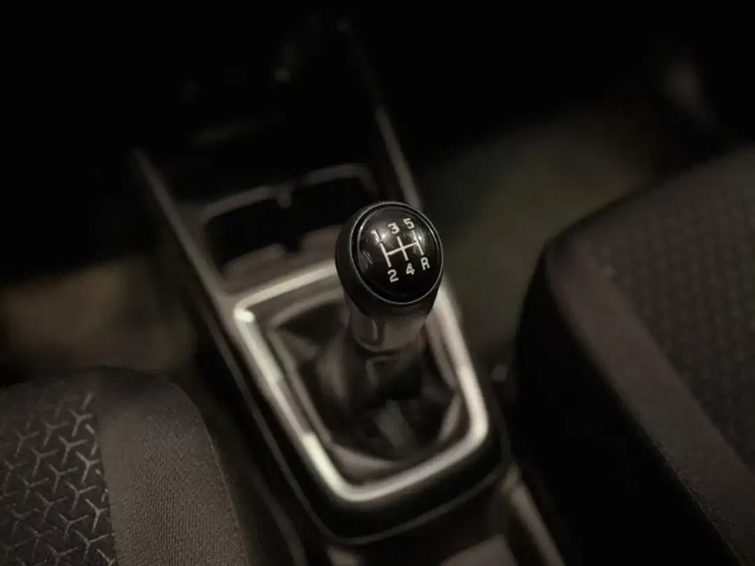 Suzuki Swift 1.2 - Thumbnail 24