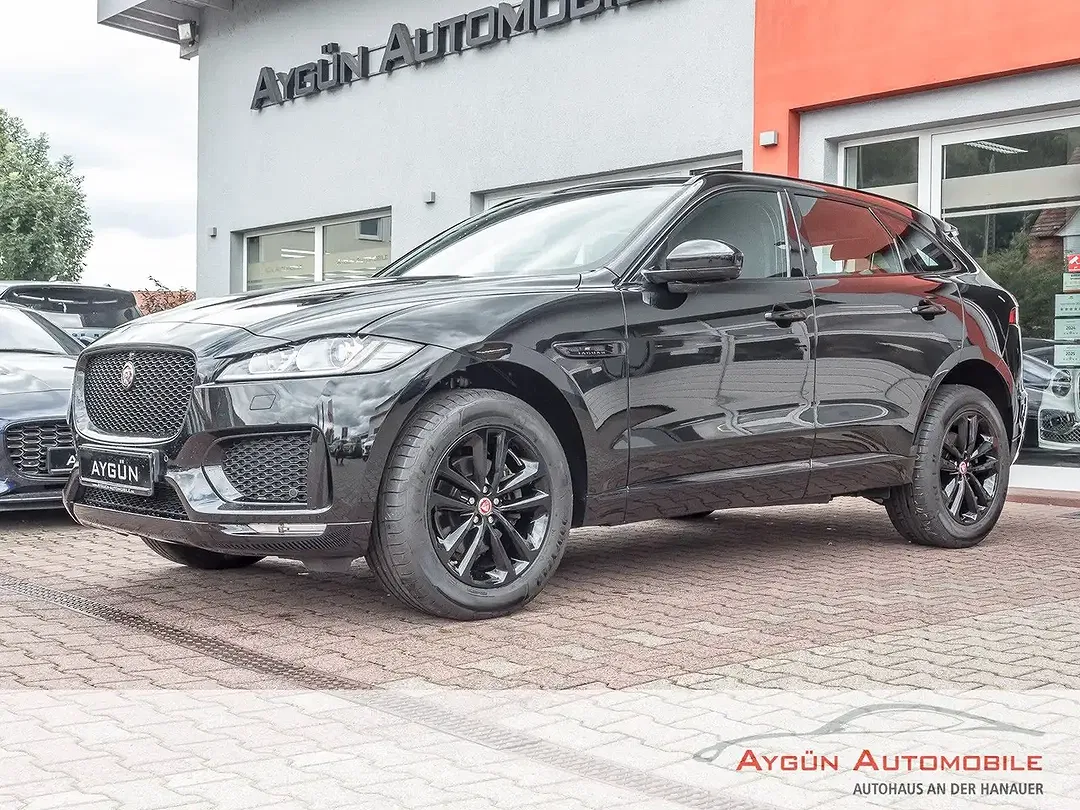 Jaguar F-Pace 25t 4x4 Chequered Flag - foto 1