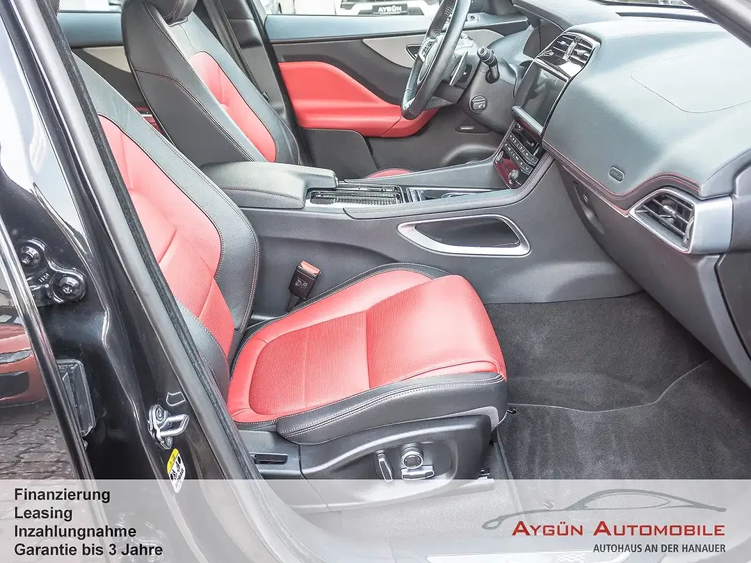 Jaguar F-Pace 25t 4x4 Chequered Flag - Thumbnail 14