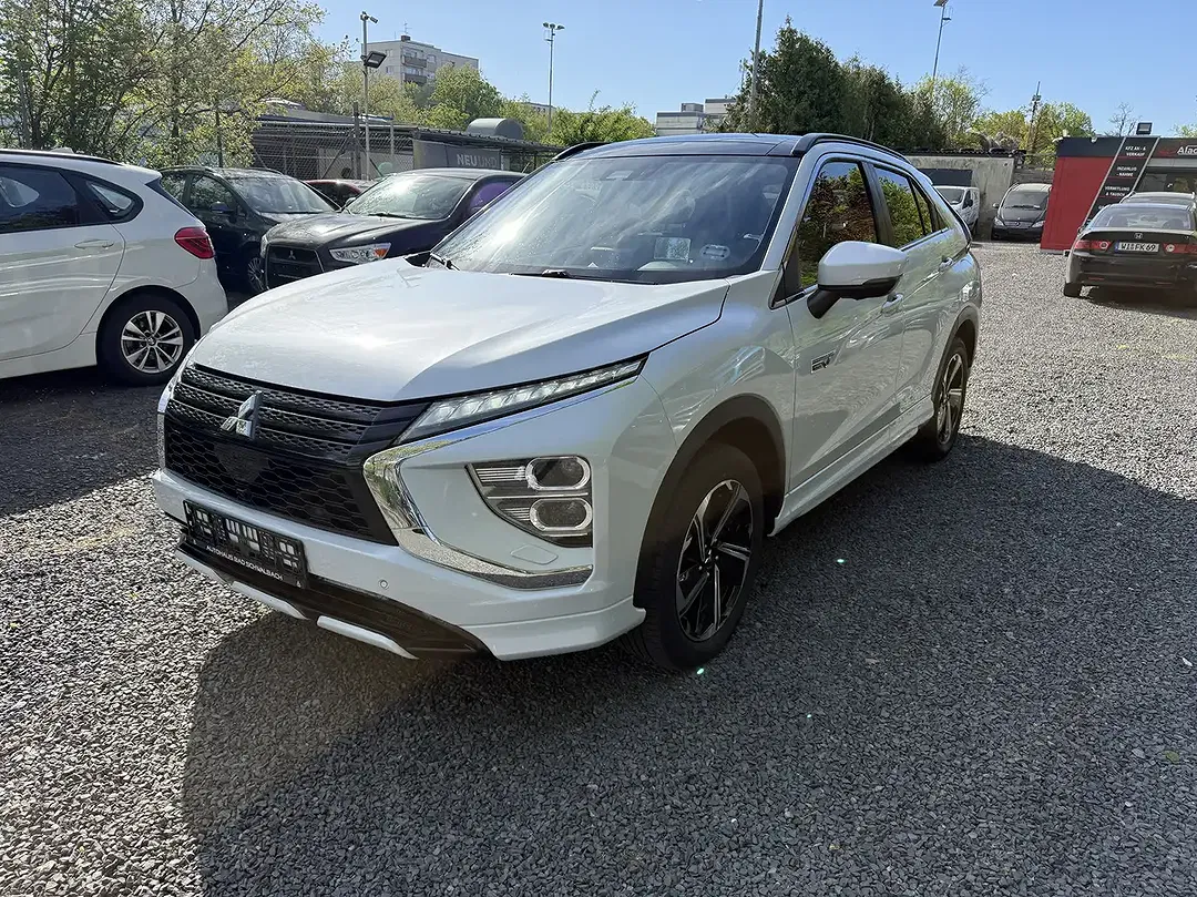 Mitsubishi Eclipse Cross Hybrid 4WD Top - Thumbnail 4