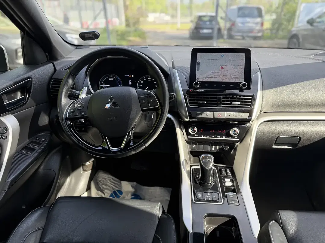 Mitsubishi Eclipse Cross Hybrid 4WD Top - Thumbnail 7