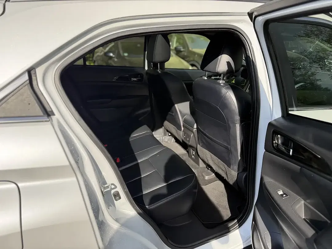 Mitsubishi Eclipse Cross Hybrid 4WD Top - Thumbnail 8