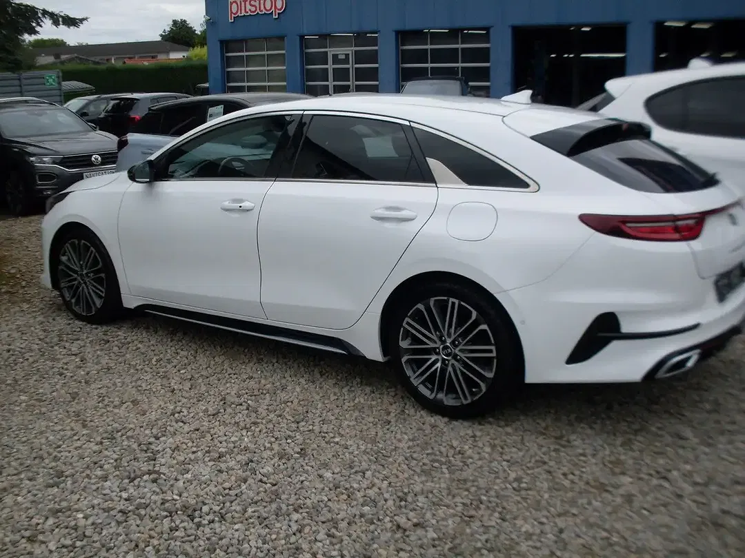 Kia ProCeed / pro_cee'd GT - Thumbnail 3