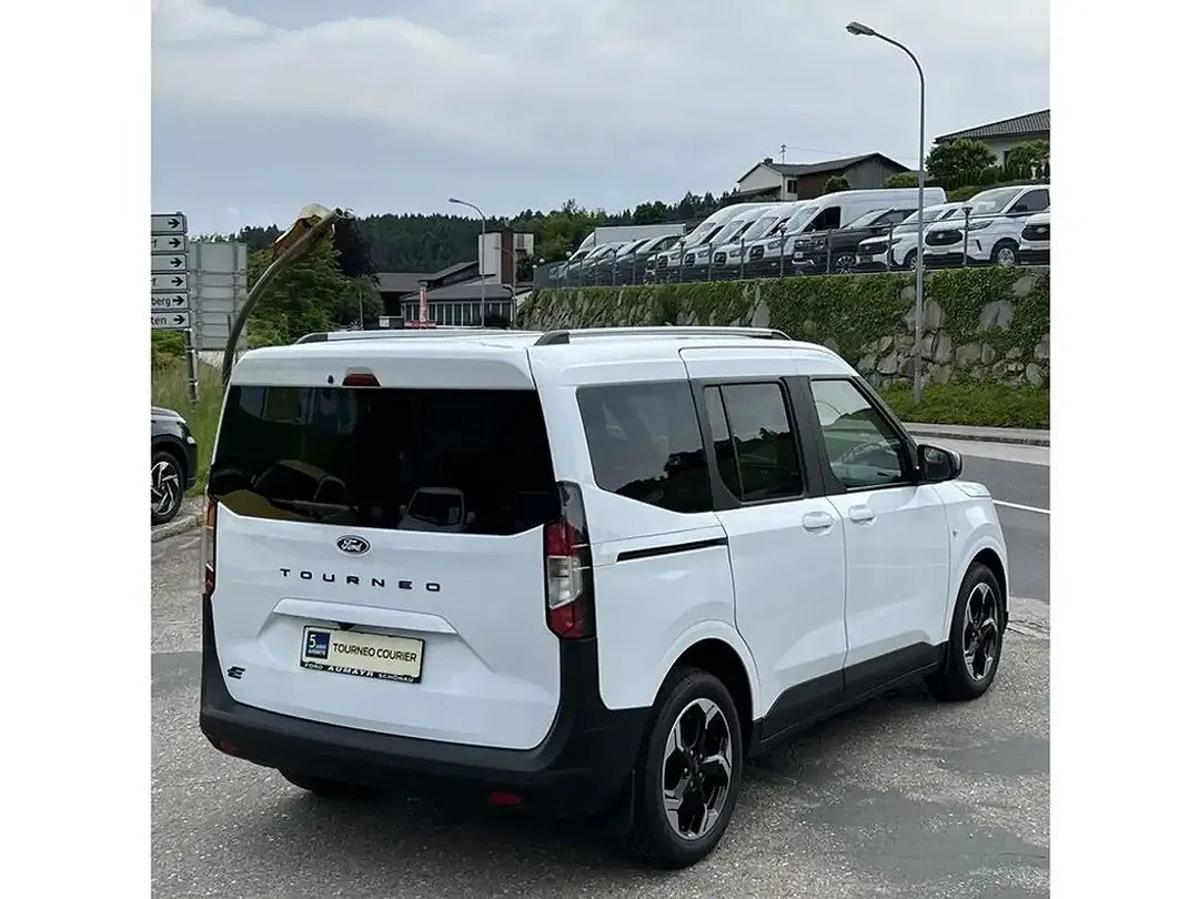 Ford Tourneo Courier - Thumbnail 9
