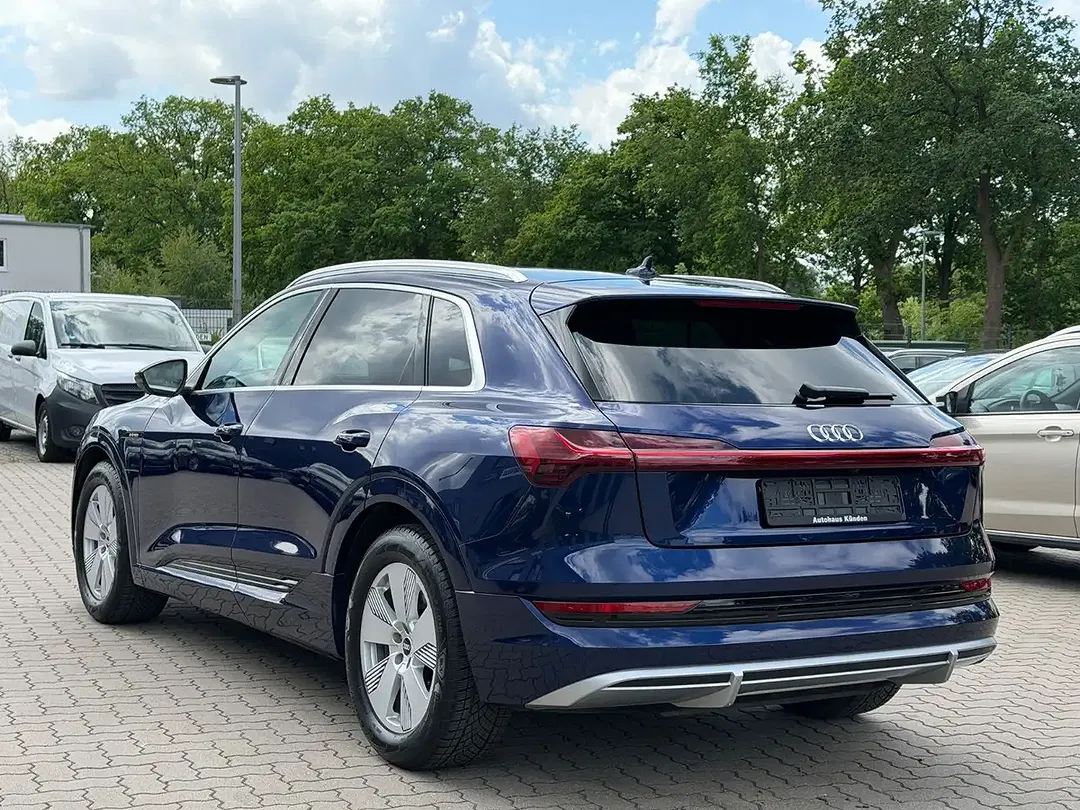 Audi e-tron 50 quattro S line - Thumbnail 3